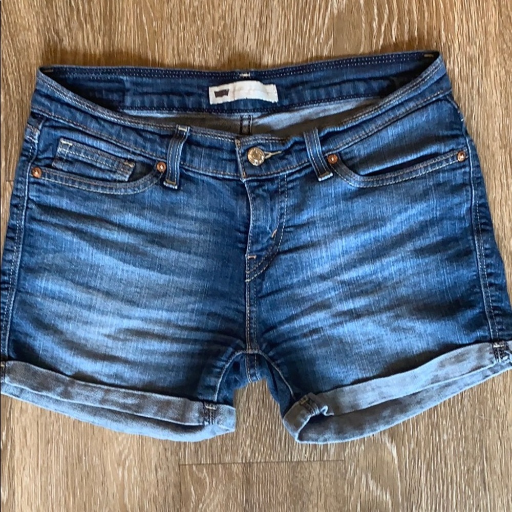 Low rise Levi Shorts W29 - Picture 1 of 4